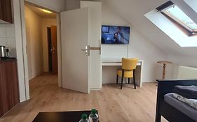 Ganze 2 Raum Ferienwohnung Rechts